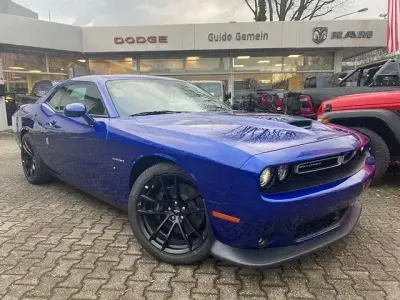 Second-hand Dodge Challenger 377 CP (277 kW) 2023 Albastru Coupe