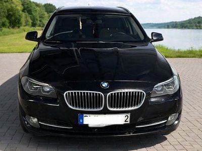 Schwarz Gebraucht 2012 BMW 520 Sport Line Kombi | 8.900 € (Guter Preis)