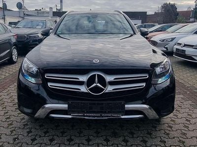 Gebraucht Mercedes GLC350 258 PS (189 kW) 2017 Schwarz/baltic black Limousine