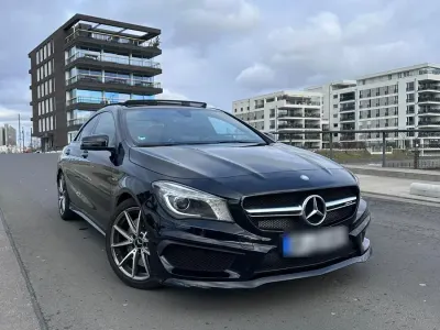 Gebraucht Mercedes CLA45 AMG AMG 370 PS (272 kW) 2015 Schwarz Coupé