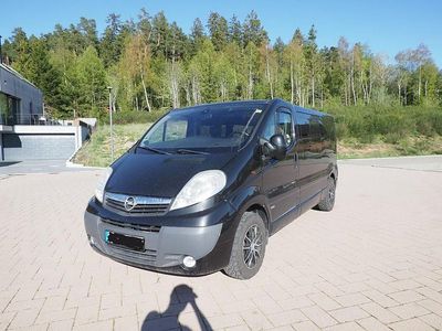 Begagnad Opel Vivaro 114 HK (83 kW) 2013 Svart Minibuss