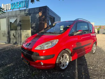 Gebraucht Peugeot 1007 Premium 73 PS (53 kW) 2005 Rot Van / Kleinbus