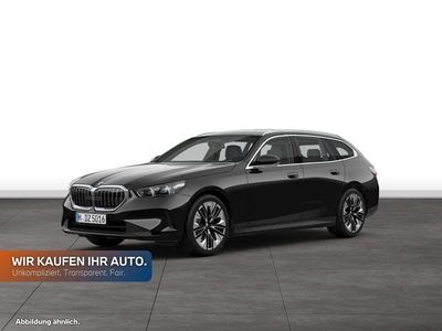 Gebraucht BMW 520 Comfort Edition 197 PS (144 kW) 2025 Black sapphire metallic Kombi