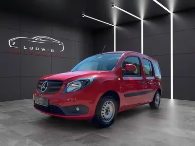 Gebraucht Mercedes Citan 112 114 PS (83 kW) 2018 Rot Van / Kleinbus