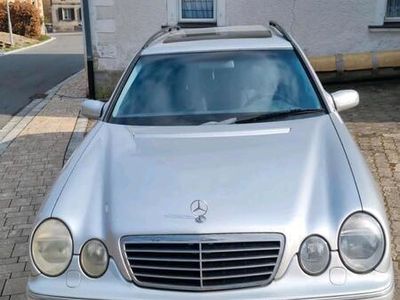 Mercedes E240