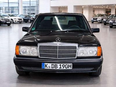 Gebraucht Mercedes 190 118 PS (86 kW) 1990 Schwarz Limousine