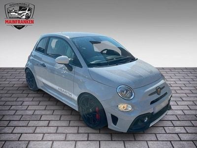 Usado Abarth 695 Esseesse 179 HP (131 kW) 2023 Cinzento Citadino