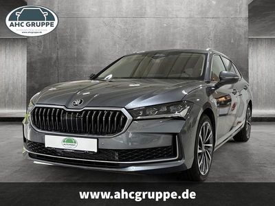 Gebraucht Skoda Superb LAURIN & KLEMENT 204 PS (150 kW) 2025 Grau Kombi