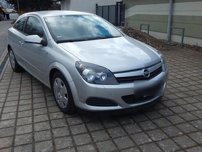 Gebraucht Opel Astra GTC 90 PS (66 kW) 2005 Silber Coupé