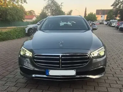 Gebraucht Mercedes E300 Exclusive 306 PS (225 kW) 2020 Kombi