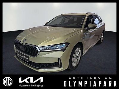 Usata Skoda Superb 150 CV (110 kW) 2025 Giallo Station wagon