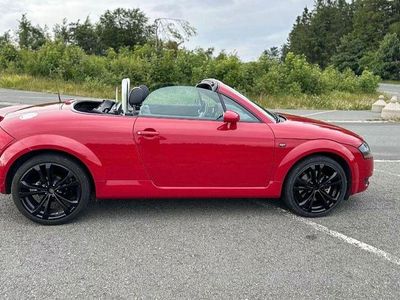 Gebraucht Audi TT Roadster Design 174 PS (127 kW) 2001 Rot Cabrio
