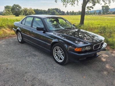 BMW 740
