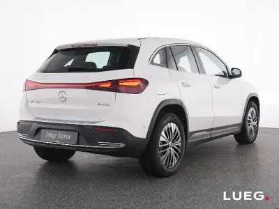 Gebraucht Mercedes EQA350 Electric Art 214 kW (292 PS) 2025 Weiß SUV