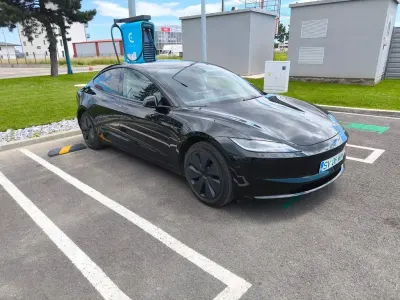 Gebraucht Tesla Model 3 Long Range RWD 224 kW (305 PS) 2025 Schwarz Limousine