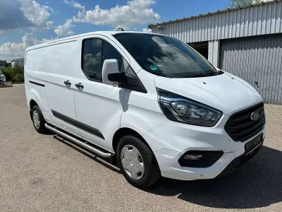Gebraucht Ford Transit Custom 105 PS (77 kW) 2022 Weiß Van / Kleinbus
