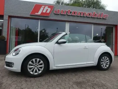 Gebraucht VW Beetle Cabriolet Design 105 PS (77 kW) 2015 Weiß Cabrio