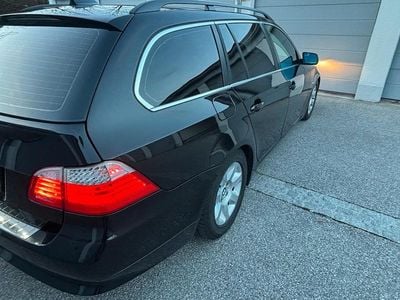 Gebraucht BMW 520 177 PS (130 kW) 2008 Schwarz Kombi