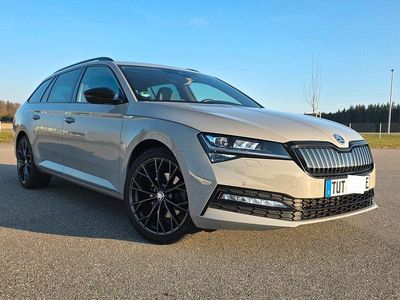Gebraucht Skoda Superb SportLine 218 PS (160 kW) 2020 Grau Kombi