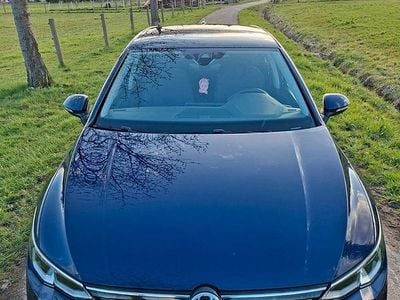 Gebraucht VW Golf VIII Life 150 PS (110 kW) 2023 Schwarz Limousine
