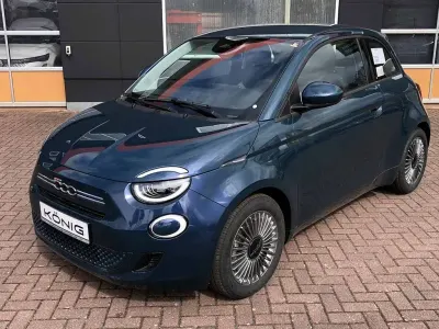 Neu Fiat 500 65 PS (47 kW) 2026 Ozeangrün Kleinwagen