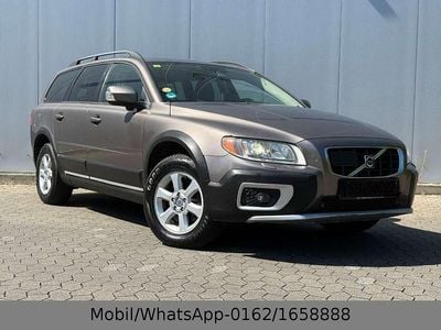 Second-hand Volvo XC70 Momentum 185 CP (136 kW) 2009 Gri Break