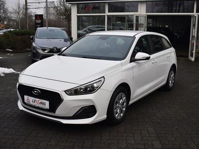 Gebraucht Hyundai i30 99 PS (72 kW) 2019 Weiß Kombi