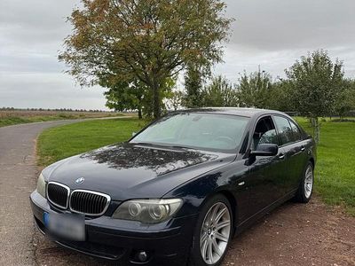 Usata BMW 730 Shadowline 258 CV (189 kW) 2005 Blu Berlina