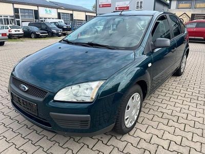 Grün Gebraucht 2006 Ford Focus Trend Limousine | 2.000 € (Fairer Preis)