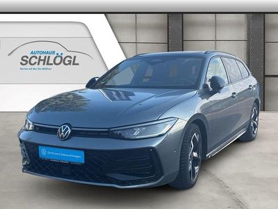 Gebraucht VW Passat R-line 193 PS (141 kW) 2025 Grau Kombi