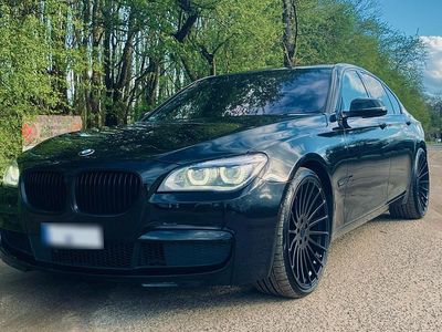 Usata BMW 750 Comfort Edition 381 CV (280 kW) 2012 Nero Berlina
