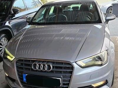 Gebraucht Audi A3 110 PS (80 kW) 2015 Grau Limousine