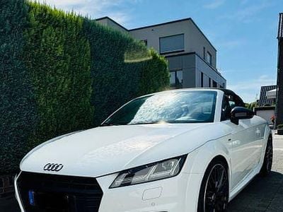 Second-hand Audi TT S-Line 184 CP (135 kW) 2015 Alb Coupe