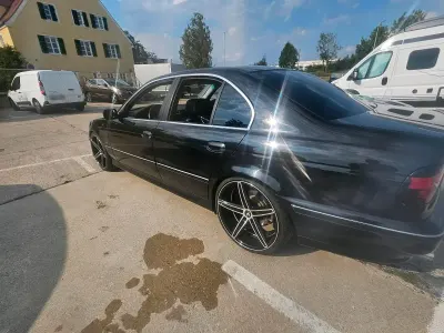 Gebraucht BMW 523 170 PS (125 kW) 1998 Schwarz Limousine