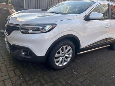 Gebraucht Renault Kadjar Experience 131 PS (96 kW) 2016 Weiß SUV