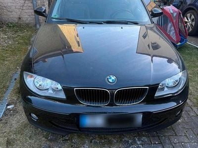 Brugt BMW 118 129 HK (94 kW) 2006 Sort Hatchback