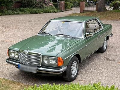 Gebraucht Mercedes C280 156 PS (114 kW) 1979 Grün Coupé