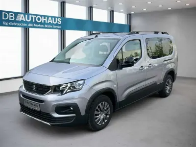 Gebraucht Peugeot Rifter Allure 131 PS (96 kW) 2022 Silber Van / Kleinbus