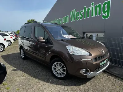 Gebraucht Peugeot Partner Tepee Style 114 PS (83 kW) 2013 Braun Van / Kleinbus