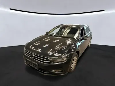 Gebraucht VW Passat Business 150 PS (110 kW) 2022 Deep black perleffekt Kombi