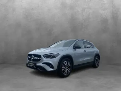 Second-hand Mercedes GLA200 Progressive 163 CP (119 kW) 2025 Argintiu SUV