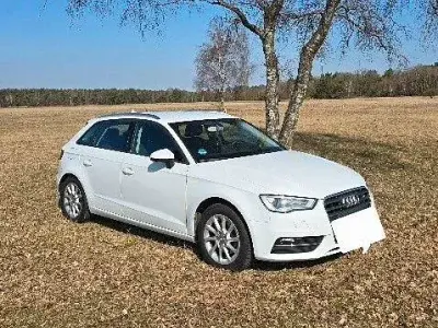 Gebraucht Audi A3 Ambiente 105 PS (77 kW) 2013 Weiß Limousine