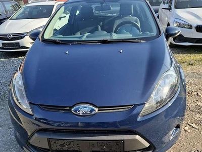 Gebraucht Ford Fiesta Ambiente 60 PS (44 kW) 2009 Blau Kleinwagen