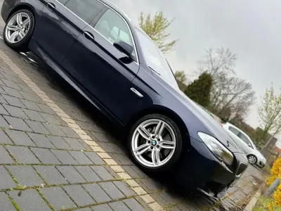 Gebraucht BMW 535 M Sport 313 PS (230 kW) 2011 Blau Kombi