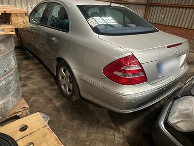 Gebraucht Mercedes E320 Avantgarde 204 PS (150 kW) 2004 Silber Limousine