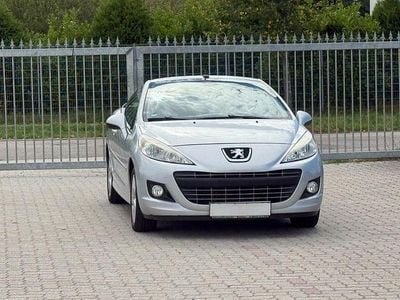 Gebraucht Peugeot 207 CC Premium 156 PS (114 kW) 2011 Grau Cabrio