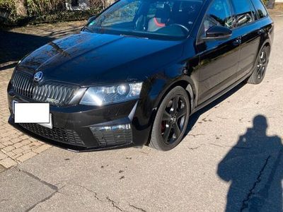 gebraucht Skoda Octavia 2.0 TDI Green tec DSG RS Combi RS