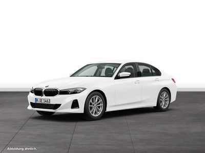 Gebraucht BMW 318 156 PS (114 kW) 2025 Weiß Limousine