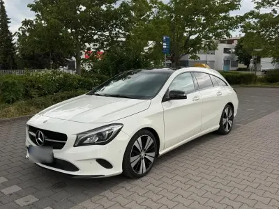 Gebraucht Mercedes CLA180 122 PS (89 kW) 2017 Weiß Limousine