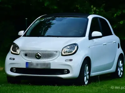 Gebraucht Smart ForFour Electric Drive 60 kW (82 PS) 2019 Weiß Kleinwagen